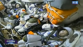 神舟十九号载人飞船发射取得圆满成功
