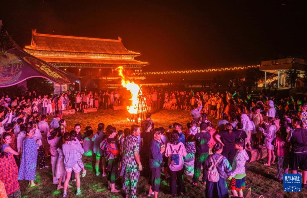 夏日“夜经济”升温 第 2 张