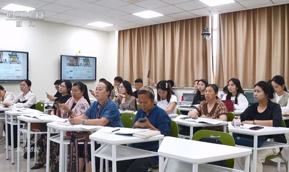 “新中式”引领国潮新风尚 千年织锦织出锦绣未来 第 5 张