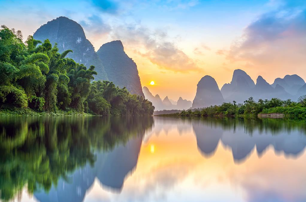 多地景区推出“一张门票游3天” 门票经济如何向产业经济转型？ 第 1 张