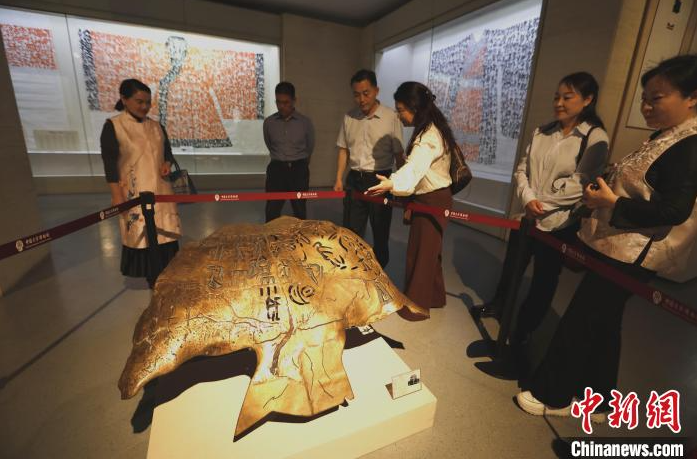 “甲骨溯源·国风雅韵”专题展在中国文字博物馆开幕 第 5 张