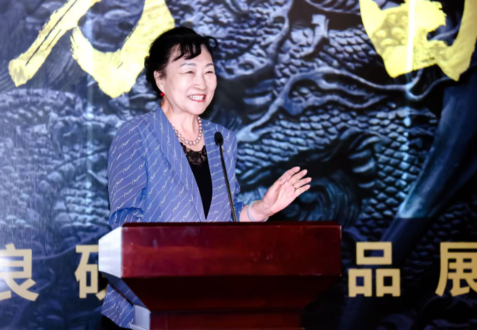 汪志良砚雕非遗艺术展致敬故宫百年 第 3 张