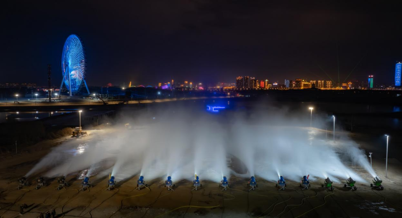 哈尔滨冰雪大世界开始雪雕建设前准备工作 哈尔滨冰雪大世界开始雪雕建设前准备工作