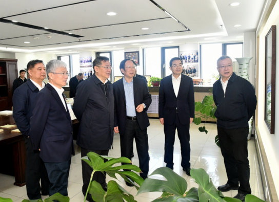 高雨到山东大学调研并主持召开“儒家思想与国家治理”研讨会 第 1 张