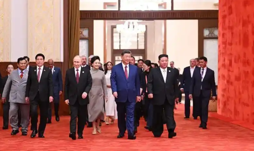 从伟大胜利走向伟大复兴 第 4 张