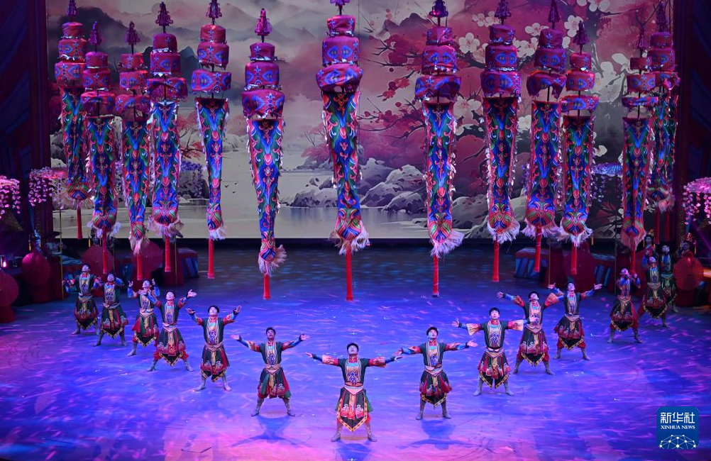 第二十届中国吴桥国际杂技艺术节开幕 第 3 张 第二十届中国吴桥国际杂技艺术节开幕 第 3 张