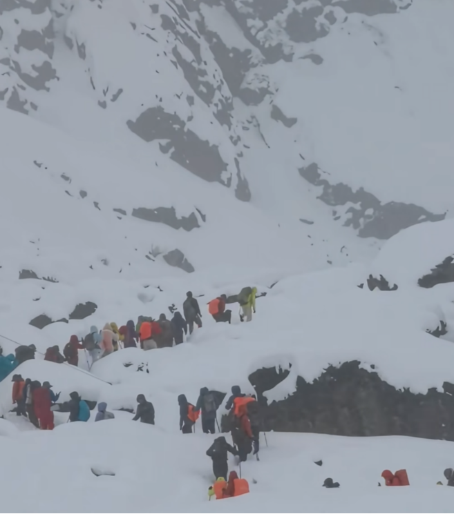 徒步探险遇险频发:美景与险境的博弈,谁在为“野生徒步”买单? 第 1 张 徒步探险遇险频发:美景与险境的博弈,谁在为“野生徒步”买单? 第 1 张