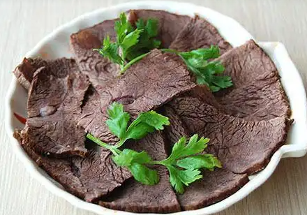 “中华名小吃”唐河卤羊肉浓郁的“馋嘴”风味 第 1 张