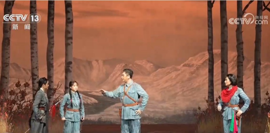 多部红色题材作品接力登台 沉浸式文旅新体验带动地方红色旅游热 第 3 张
