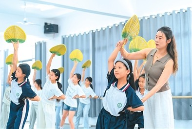 特色课程点亮快乐童年 特色课程点亮快乐童年
