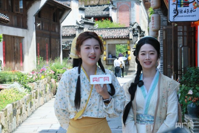 非遗激活千年古城！婺源弦高城绘就文商旅共生新图景 第 2 张