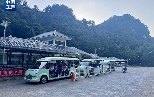 当景区大门越修越远，摆渡车到底方便了谁？ 第 2 张