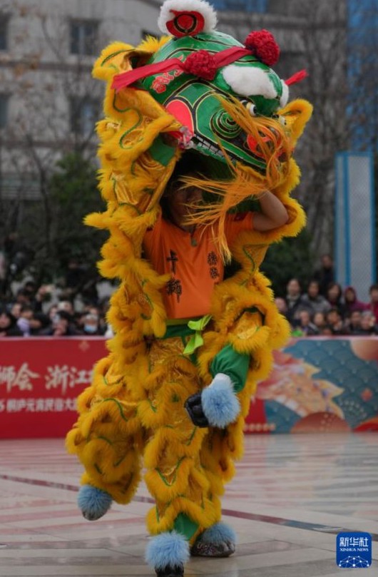 浙江桐庐：元宵民俗大踩街 第 3 张