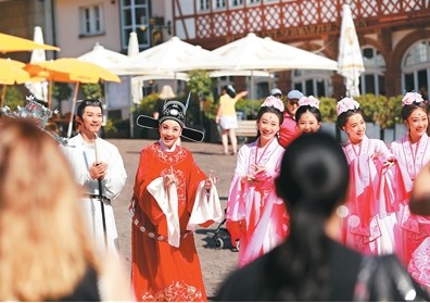 再芬黄梅艺术剧院二十年再出发——  让更多人爱上黄梅戏 第 3 张