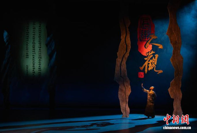 舞剧《长联·大观》昆明首演 180字“天下第一长联”跃然舞台 第 1 张 舞剧《长联·大观》昆明首演 180字“天下第一长联”跃然舞台 第 1 张